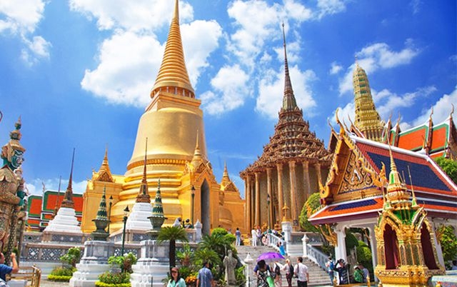 Du lịch và thưởng thức ẩm thực Thái Lan